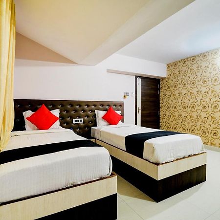 Collection O 73981 Imperial Inn Гувахати Екстериор снимка